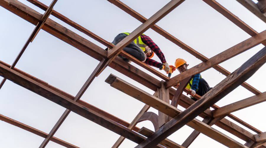 Expert Emergency Roof Repairs services in Vienna, SD